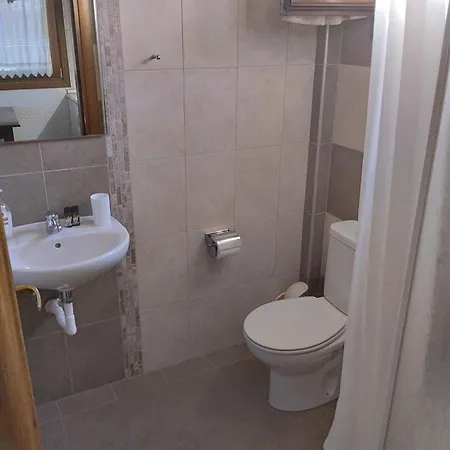 Elatodasos ファームステイ タシアルキス