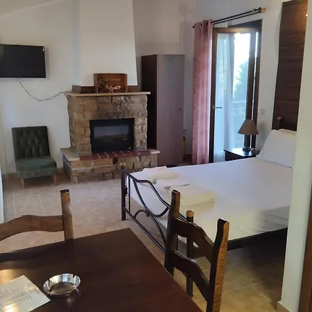 Farm stay Elatodasos Taxiarkhis (Aristotelis)