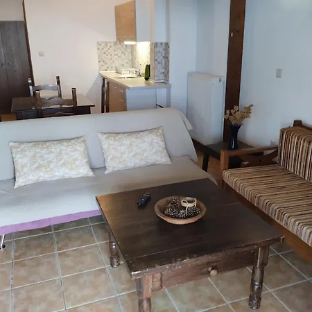 Farm stay Elatodasos Taxiarkhis (Aristotelis)