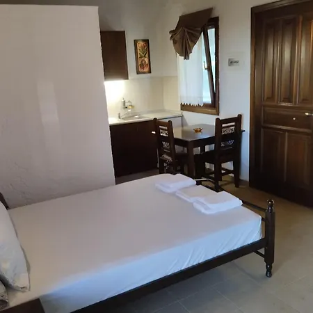 Elatodasos Taxiarkhis (Aristotelis)